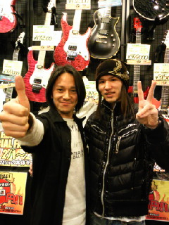 Mr.Ikeda and taka, Mr.Ikeda did takas custom guitar about 10years ago